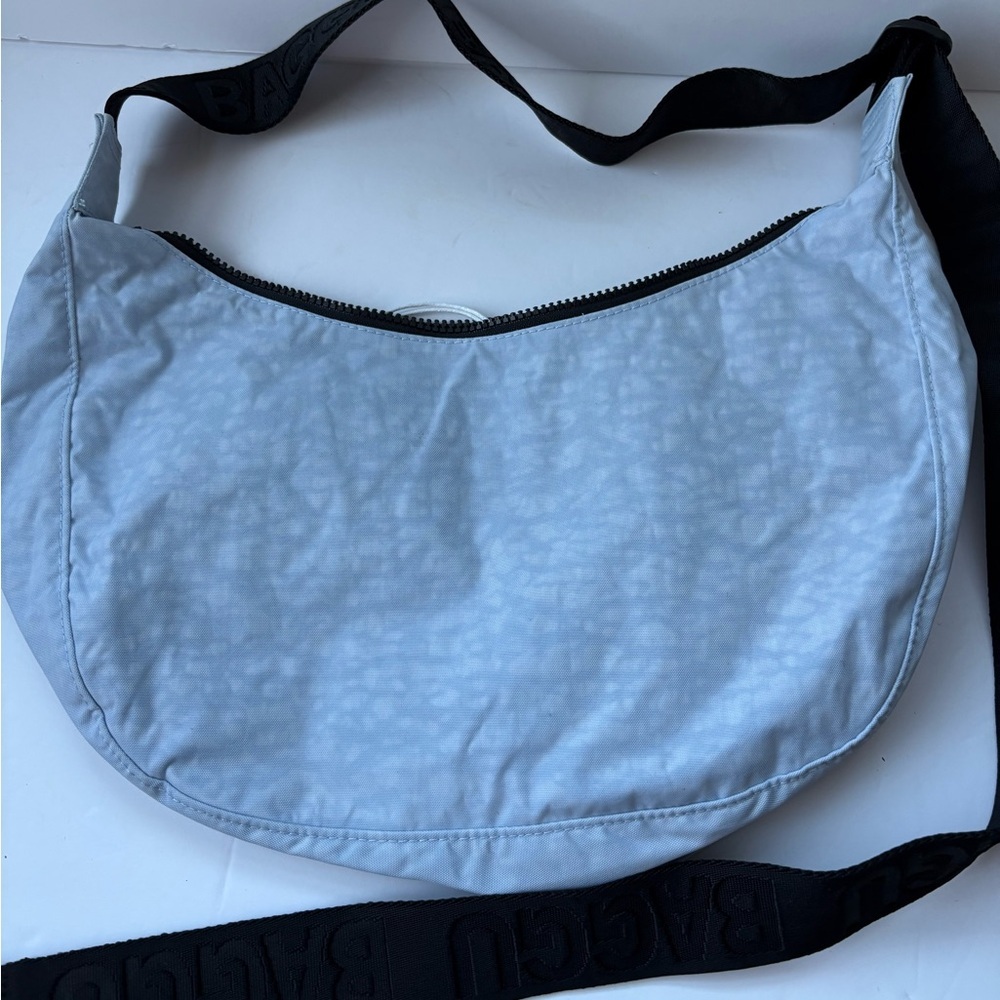 NWT BAGGU Embroidered Ballet Icons Medium Nylon Crescent Bag - Picture 11 of 13